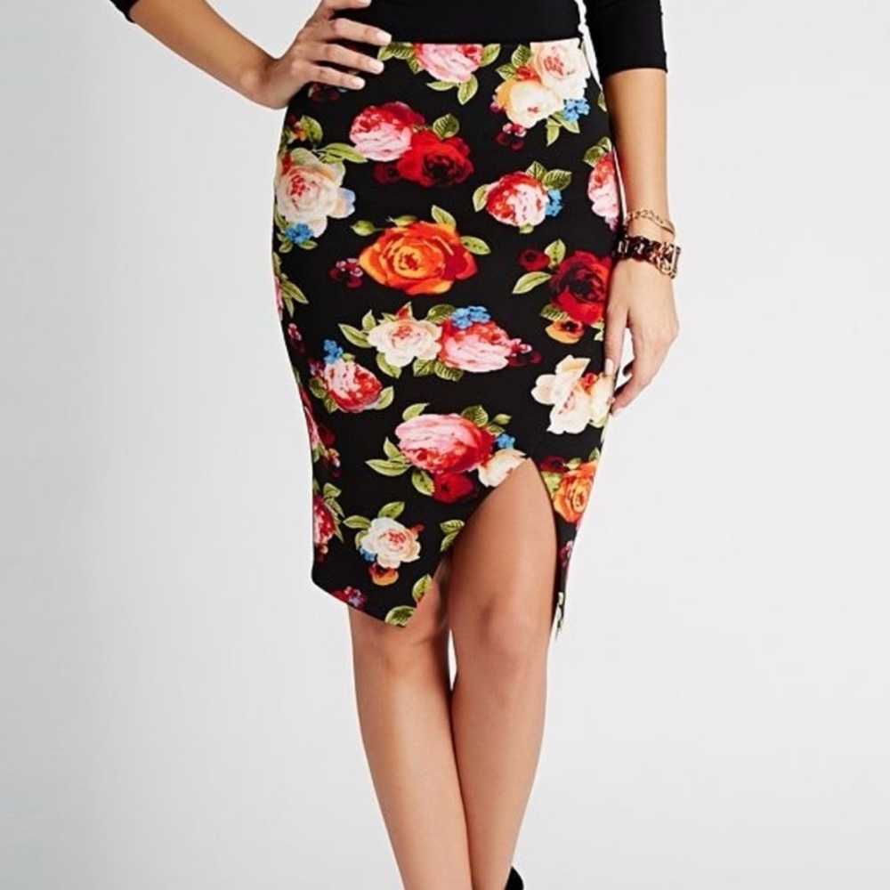 Guess pencil skirt